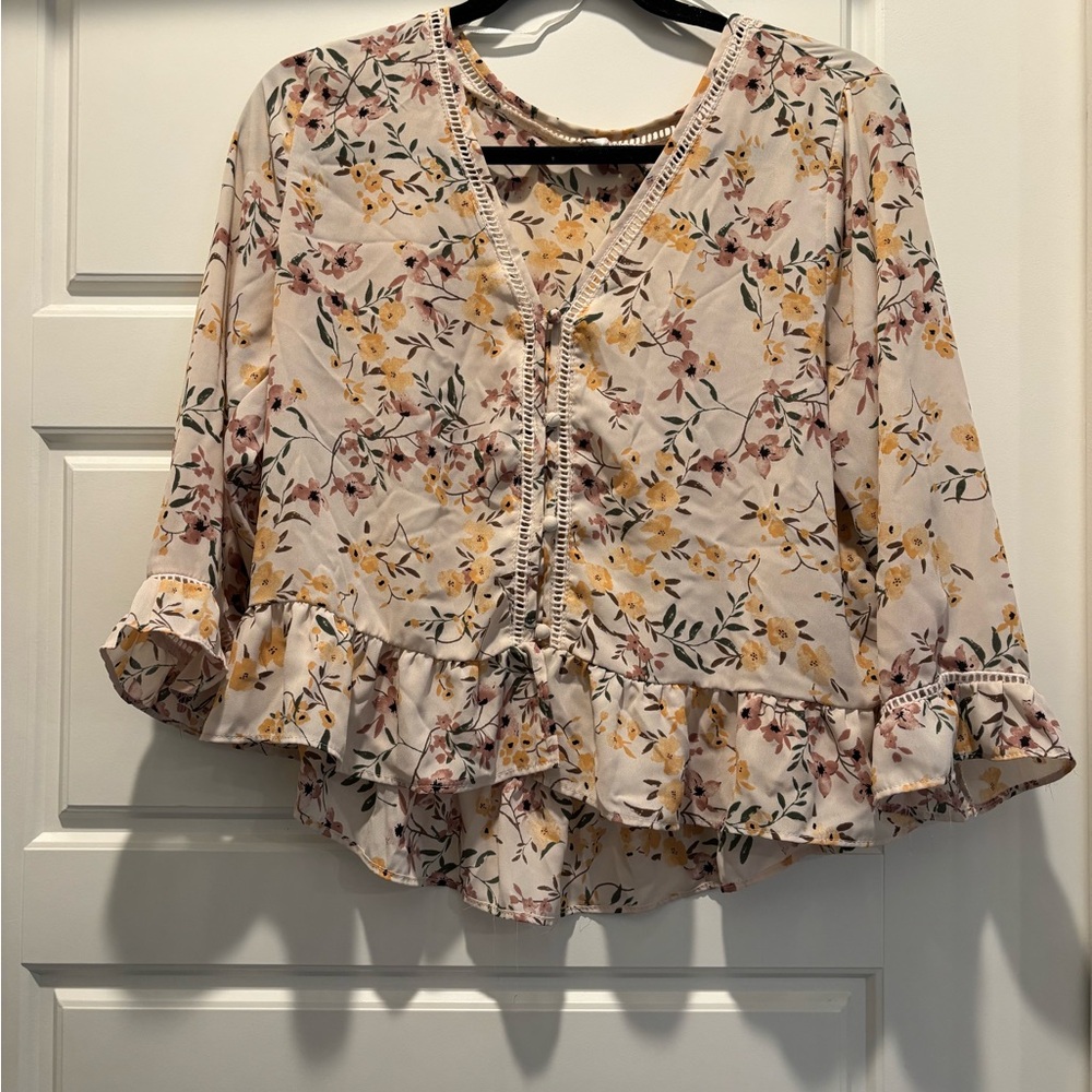 Floral Ruffle Hem Blouse